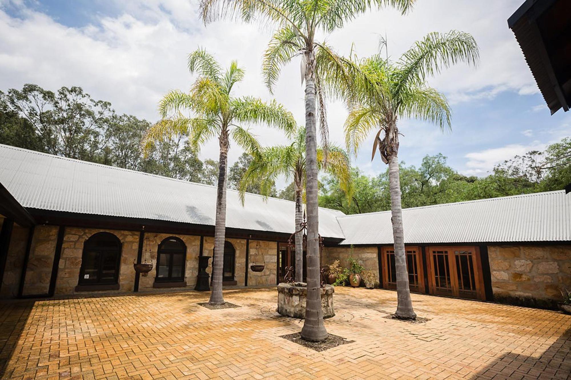 Peppers Creek Accommodation Pokolbin Exterior photo